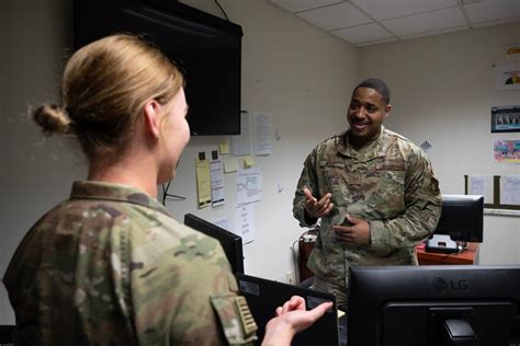 DVIDS - News - Pride of the Pack: Tech. Sgt. Leonard Mask