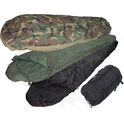 Patrol Sleeping Bag - Foliage in color, this mummy-style sleeping bag is rated for temperatures down to 30° F. It features an oversized zipper for easy opening and closing, and snaps for connecting to the other sleep system components. It also features a draft flap over the zipper to prevent heat loss, as well as a drawstring cord around .... 