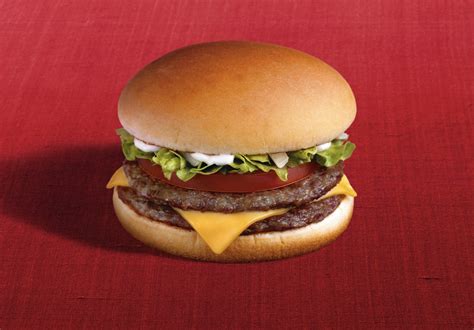 Daily double mcdonalds. Oct 23, 2012 · The Daily Double takes a McDouble, loses the mustard, ketchup and pickle and replaces them with shredded lettuce, a slice of tomato and a splash of mayo. This … 