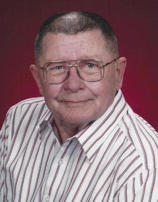 Wausau - May 31, 1940 – March 29, 2022. Wayne H. Kuss passed away peacefully with his wife Mary Sue by his side at Aspirus Hospice House on Tuesday March 29, 2022. Wayne was born in River Falls .... 