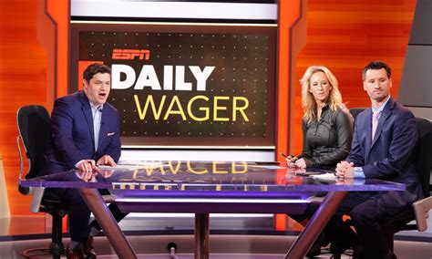 ESPN Sports Betting Analysts Erin Dolan and Joe Fortenbaugh, 