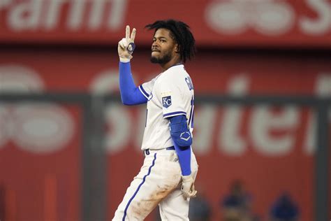 Dairon Blanco has 4 hits and 3 RBIs to help Royals outscore Tigers 11-10
