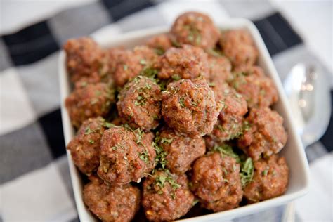 Dairy free meatballs. Transfer the sautéed meatballs on a plate. Add the beef broth and water, then use a wooden spoon to deglaze the bottom of the pressure cooker. Add uncooked egg noodles to the Instant Pot in an even layer. Top with frozen meatballs. Seal the lid and set to high pressure for 8 minutes. 