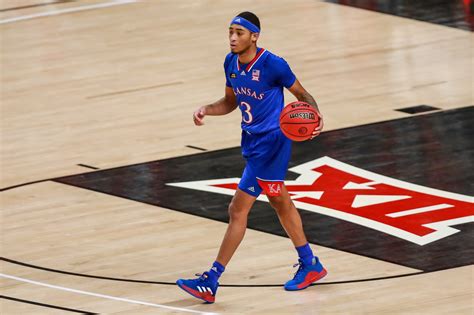 18 Mar 2023 ... Kansas basketball's Dajuan Harris was forced to leave the Jayhawks' game early versus Arkansas due to an ankle injury, per Jeff Goodman.. 