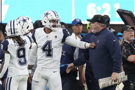 Dak Prescott, Cowboys rally in fourth quarter for a 20-17 victory over the Chargers