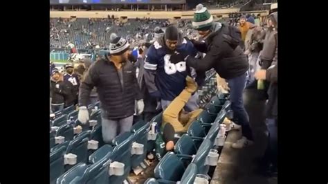 Dallas Cowboys and Philly Eagles Fans Brawl in the Stands - Mediaite