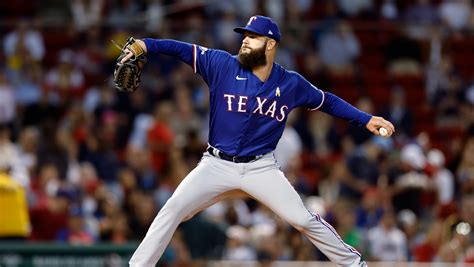 Dallas Keuchel agrees to minor league contract with Minnesota Twins