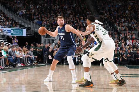 Dallas mavericks vs milwaukee bucks match player stats. The Milwaukee Bucks vs. Dallas Mavericks marquee game on Saturday (Feb. 3) did not disappoint. The two teams, led by their global superstars Giannis Antetokounmpo and Luka Doncic, combined to put on an offensive clinic and scored 88... 
