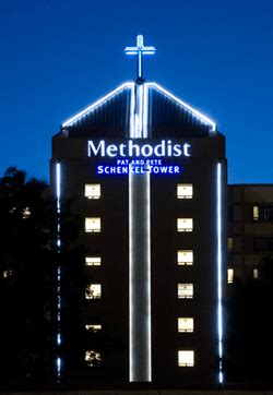 Methodist Health System’s General Surgery Residency. Methodist Dallas Medical Center is a 595-bed private, nonprofit hospital located just south of downtown Dallas in the historic, tree-lined area known as Oak Cliff. The hospital serves a diverse patient population. Pictured: Charles A. Sammons Trauma and Critical Care Tower.. 