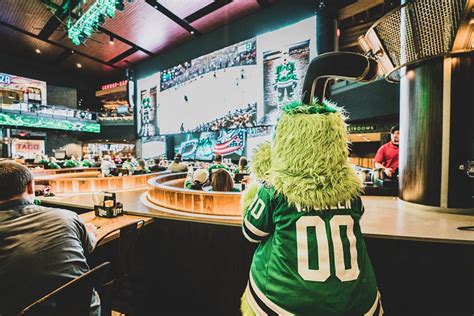 Dallas stars watch party. Sep 8, 2020 · NBC 5 News. American Airlines Center has announced that limited capacity has been reached for the Dallas Stars Watch Party event. The event will allow fans to watch game two of the Western ... 