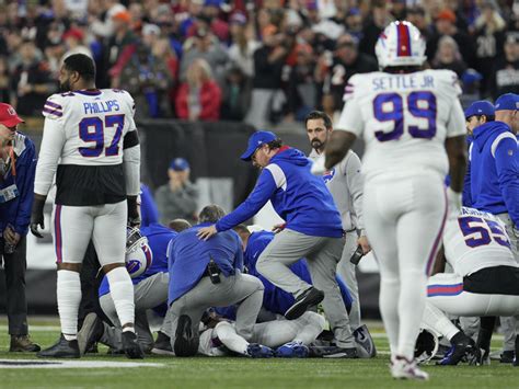 Damar Hamlin in critical condition: live updates Buffalo Bills vs ...