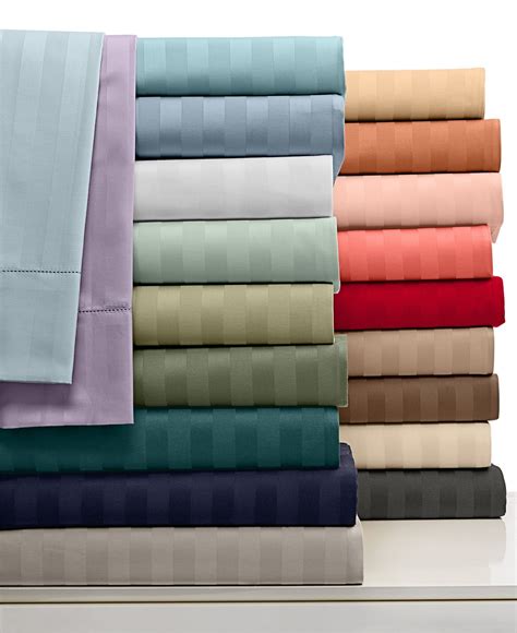 Instantly elevate any bedding ensemble to a whole new level of sleep style and comfort with the irresistibly soft Supima cotton and lustrous stripes of this 550-Thread Count Damask sheet set. Includes: Flat Sheet Fitted Sheet 2 …. 