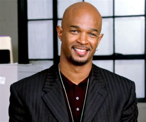 Damon wayans sr. Damon Wayans Sr. has signed on to play Roger Murtaugh, a role originated by Danny Glover, in Fox's Lethal Weapon TV pilot. By Brian Gallagher Feb 12, 2016. Richard Pryor. 
