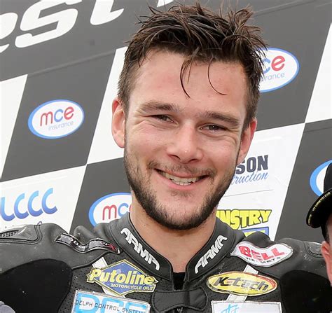 Motorbike racer Daniel Hegarty died after skidding at 138mph when trying to catch up with two competitors on a bend in the Macau Grand Prix. ... "Evan is the double of Dan. We thank everybody for .... 