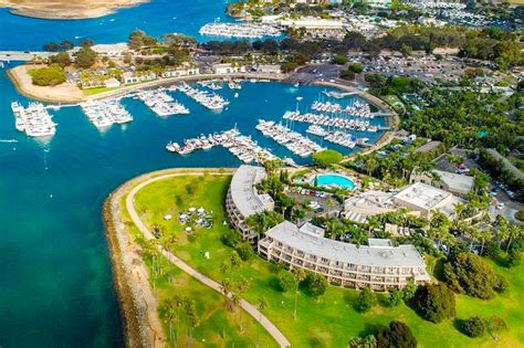 Dana on mission bay. Courtyard, Tropical Pool, Marina, Sunset Park, and Bay Views; Deluxe, oversized junior suites with sleeper sofas; Jacuzzi suites available; CONTACT. 1710 W Mission Bay Dr, San Diego, CA 92109. Phone: 619 … 