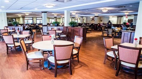 Danbury Senior Living Dining Server (Full Time, 7a-3p Shifts) Job …