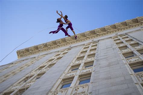 Dance Ensemble BANDALOOP Defies Gravity Overlooking The …