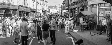 Dancewell in Cotham : The UK High Street