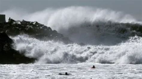 Dangerous surf peaking along Southern California coast