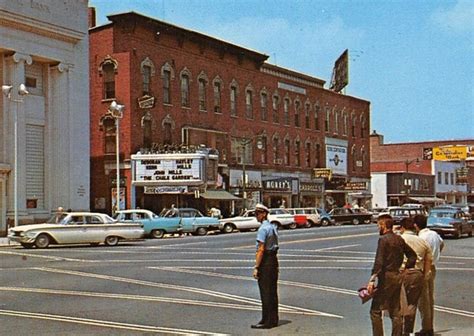 Daniel Webster Theatre in Nashua, NH - Cinema Treasures