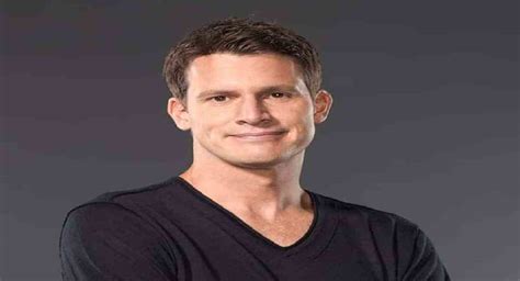 Daniel tosh net worth. Apr 3, 2024 · By Daniel Wanburg April 3, 2024. • Carly Hallam is an experienced screenwriter and actress. • She graduated from Florida State University with a BA in English. • She is married to American comedian and producer, Daniel Tosh. • Carly has a net worth of around $800,000 and Daniel's net worth is estimated to be more than $16 million. 