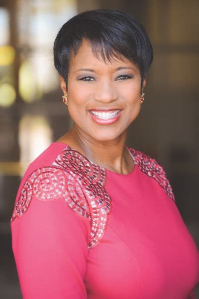 Dec 14, 2023 · Danita Harris, a distinguished journalist and anchorwoman, has left a significant mark on News 5 Cleveland for nearly 25 years. Having joined in 1998, she swiftly became one of Cleveland’s cherished anchors, known for her talent, dedication, and passion for journalism.. 