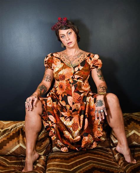 Danni diesel nude. Mar 31, 2024 - Danielle in Burlesque & everyday Life on American Picker. See more ideas about danielle colby, american pickers, colby. 