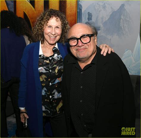 Danny devito and rhea perlman marriage date