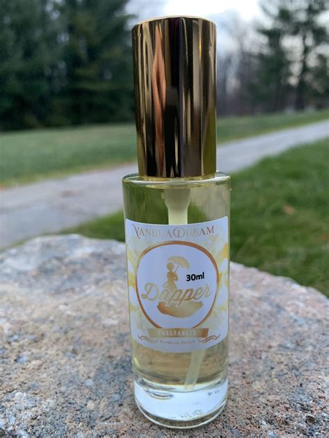 Dapper fragrances. 20ml refillable gold travel sprayer. Clear selection. Add to Cart. Categories: Men's fragrance line, New Releases, Women's Fragrance line. Description. Additional Info. Reviews 5. Compare to the Aroma Of Creme de la Berry. Top notes are Cheesecake, Strawberry and Vanilla; middle notes are Vanilla, Whipped Cream and Sandalwood; base notes are ... 