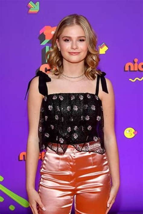 10 jul 2022 ... According to Celebrity Net Worth, Darci Lynne is said to have a net worth of about $8 million. ... The young Darci Lynne Farmer has a new job ...