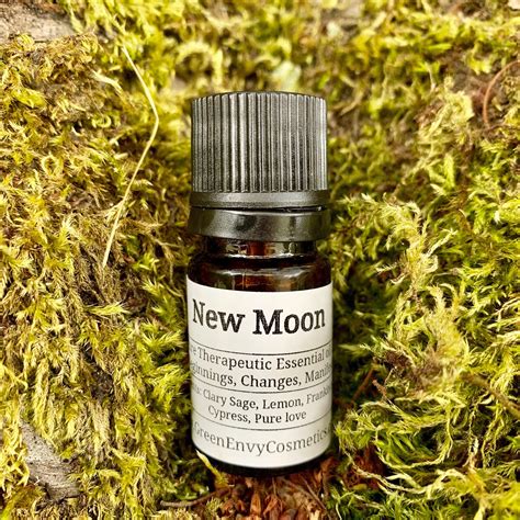 Dark Moon Oil Blend - Crystal Mountain Oils & Incense