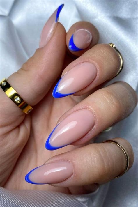 Dark blue almond nails. Things To Know About Dark blue almond nails. 