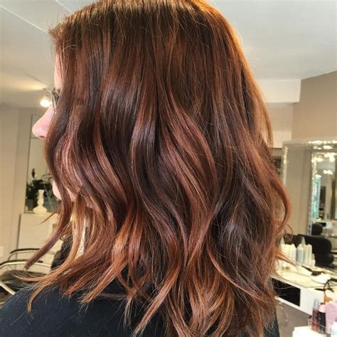 Dark brown copper hair color. Sep 14, 2023 · Caramel Lowlights. For a more quiet-luxury-inspired take on brownie-batter brunette, Lucero recommends dyeing your hair a rich chocolate brown with reddish undertones and opting for lowlights ... 