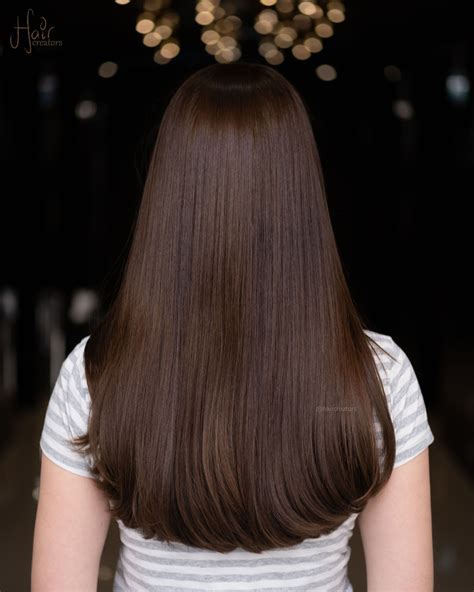 Dark chocolate brown color hair. If you have light brown hair, one of the best ways to create a stunning impact is by using the dark chocolate hair color. There are so many possibilities. You can transform your natural hair entirely into dark … 