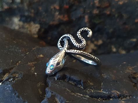 Covetous Silver Serpent Ring +10/20/30% Souls 