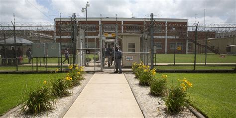 Darrington unit dangerous. Patrick Anthony Russo of Texas is one of the 33 graduates of the prison seminary program at the Darrington Unit prison in Brazoria County. Those in the program "have changed remarkably in the four ... 
