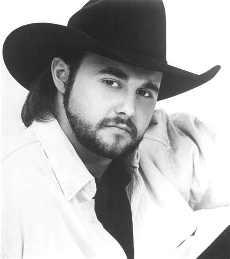 February 12, 2018. Nineties country star Daryle Singletary has died at 46. Mindy Small/FilmMagic. Singer-songwriter Daryle Singletary, whose stone-country vocals paired with unapologetically ...