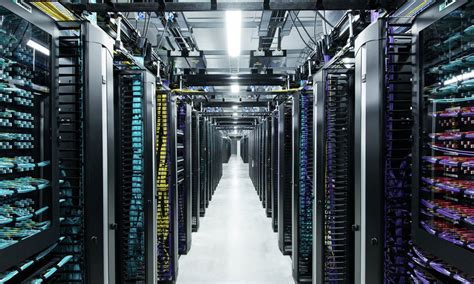 Data Center Server: The Benefits of Using GPU Server Racks in Data Centers image 1
