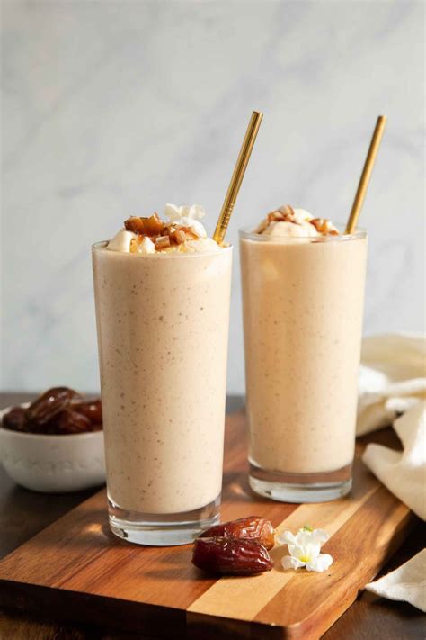Date shakes. Instructions. Split the cardamom pods and remove the seeds – use a pestle and mortar or the end of a rolling pin – discard the pods. Put the cardamom seeds and all other ingredients into a blender and blend for 1-2 minutes until the dates and ice have broken down. Serve immediately. 