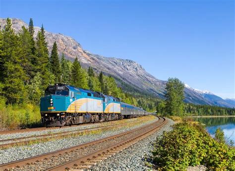 Dauphin to Edmonton - 5 ways to travel via train, bus, plane