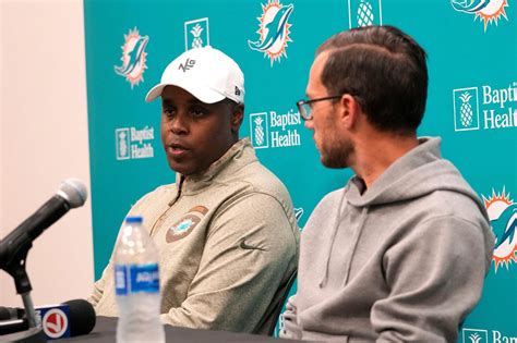 Dave Hyde: Top 10 offseason steps for Dolphins as free-agent frenzy set to begin
