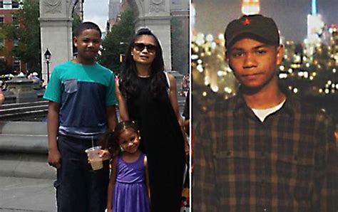 Dave chappelle oldest son. Sanaa Chappelle is the only daughter of Dave Chappelle and his wife, Elaine. ... He is 22 years old as of 2023 and takes after his father in appearance. ... As the young son grows older, Dave ... 