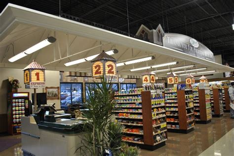 Daves market coventry. A Locally Owned and Operated Supermarket Chain in Rhode Island Since 1969. Dave's Fresh Marketplace has 10 convenient Grocery Locations Across Rhode Island including Cumberland, Cranston, East Greenwich, North Kingston, Smithfield, Warwick and Wickford, RI. 