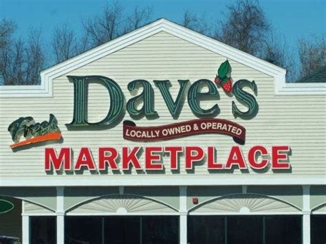  Top 12 Reasons Dave's is a Great Place to Grow. 1. Competitive Wages 2. Vacation Benefits 3. Paid Holidays 4. Sick Days 5. Medical Benefits 6. Employee Discount . 