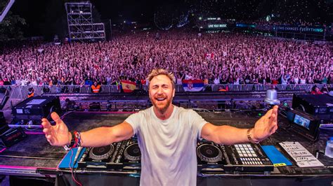 David Guetta&rsquo;s &lsquo;Hey Mama&rsquo;: Watch a Behind-the-Scenes Video