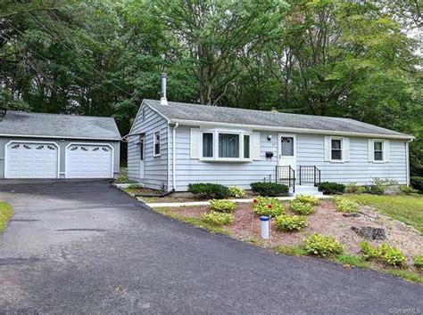 David J Macdonald in East Hampton, CT - Listing Details