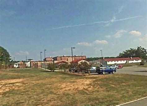 The Davie County Detention Center is located in the 135 Green Street, Mocksville, NC, 27028, and run by the Davie County county Sherriff Department. The Davie County Detention Center, North Carolina is managed daily with a staff of around 179 personnel, including dispatchers, deputies, administrators, clerks, etc..