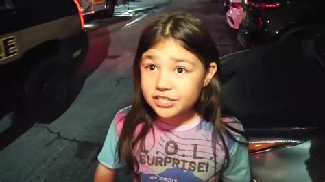 Davie woman says 8-year-old daughter alerted her about kitchen fire; family escapes burning townhome