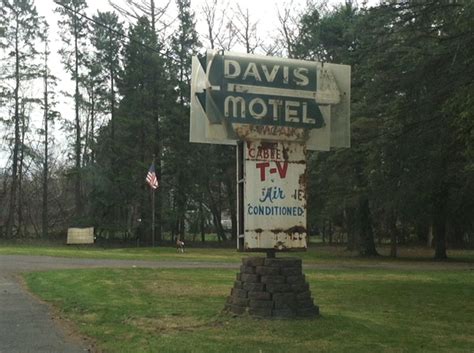 Davis motel. Book Davis Motel, North Lima on Tripadvisor: See 176 traveller reviews, 22 candid photos, and great deals for Davis Motel, ranked #1 of 7 hotels in North Lima and rated 4.5 of 5 at Tripadvisor. 