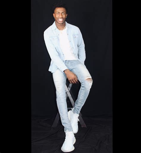 Profile picture of Davonte Cummerata